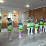 Spielerisches Tanzen im Familienzentrum, Mai 2015