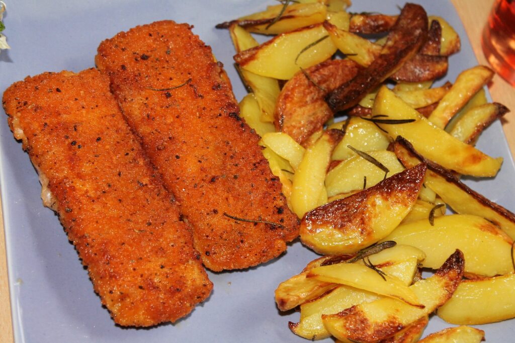Fischstäbli mit Kartoffeln