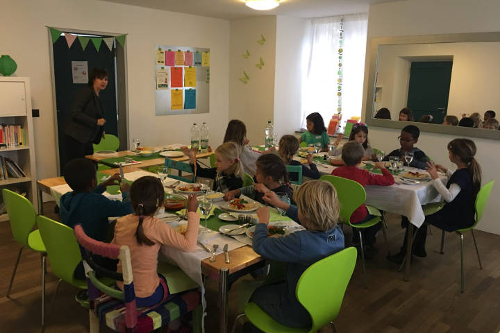 Knigge Kurs in Familienzentrum Bezirk Affoltern
