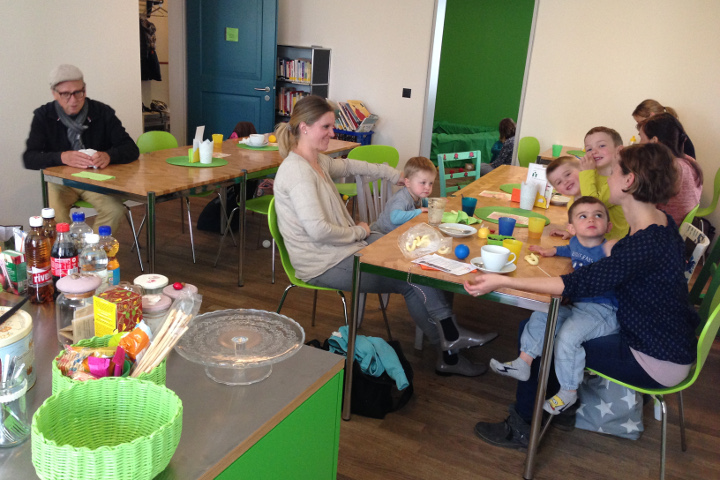 Kafi mit Spielzimmer